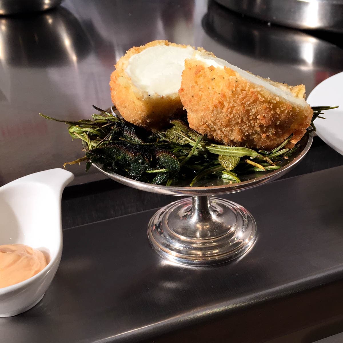 Davide Scabin Combal.Zero - Fassona di mozzarella