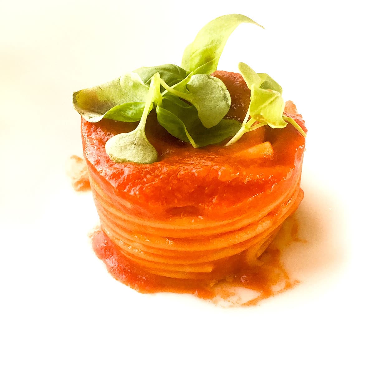 Spaghetto al pomodoro San Marzano e basilico