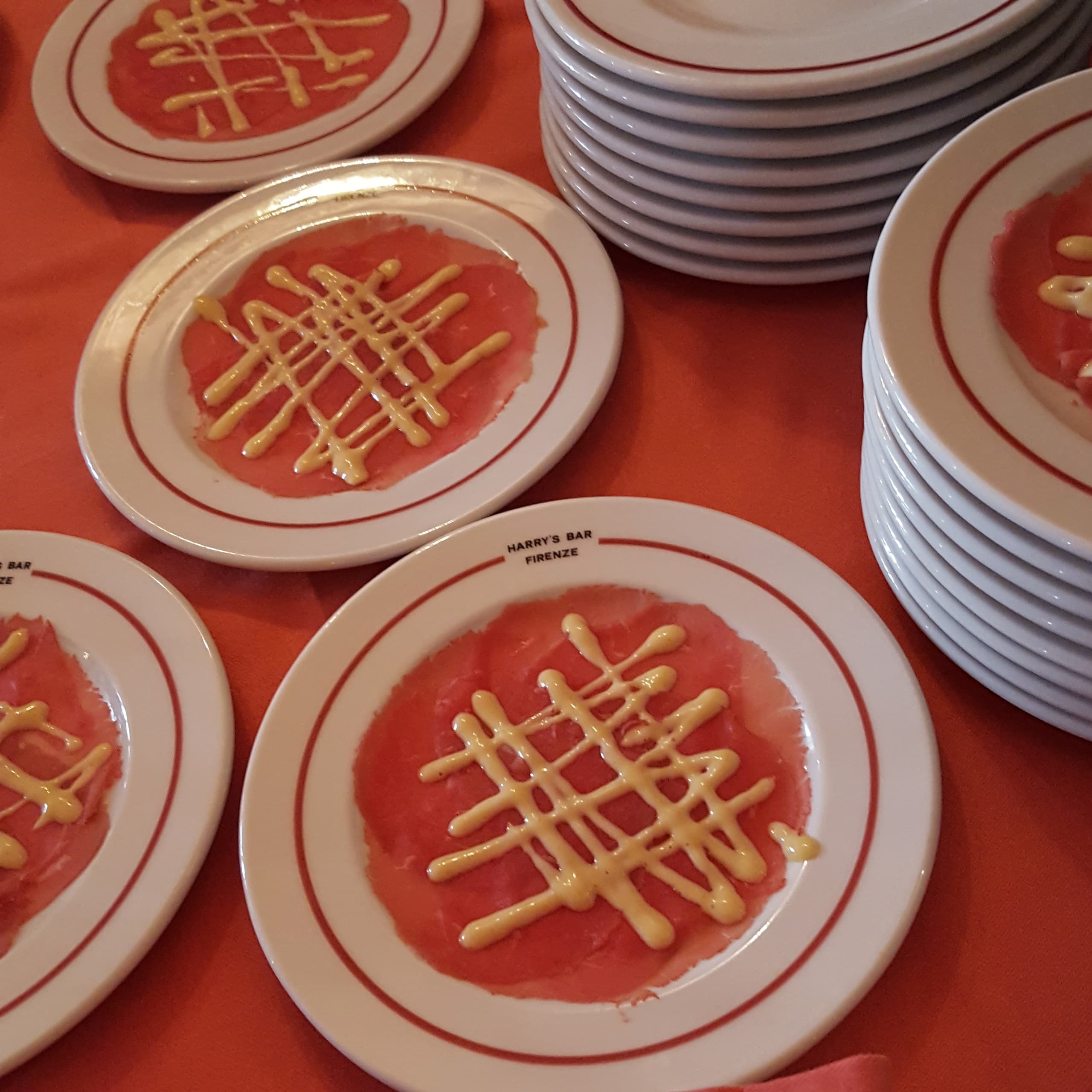 Il Carpaccio con salsa universale Harry's Bar Firenze