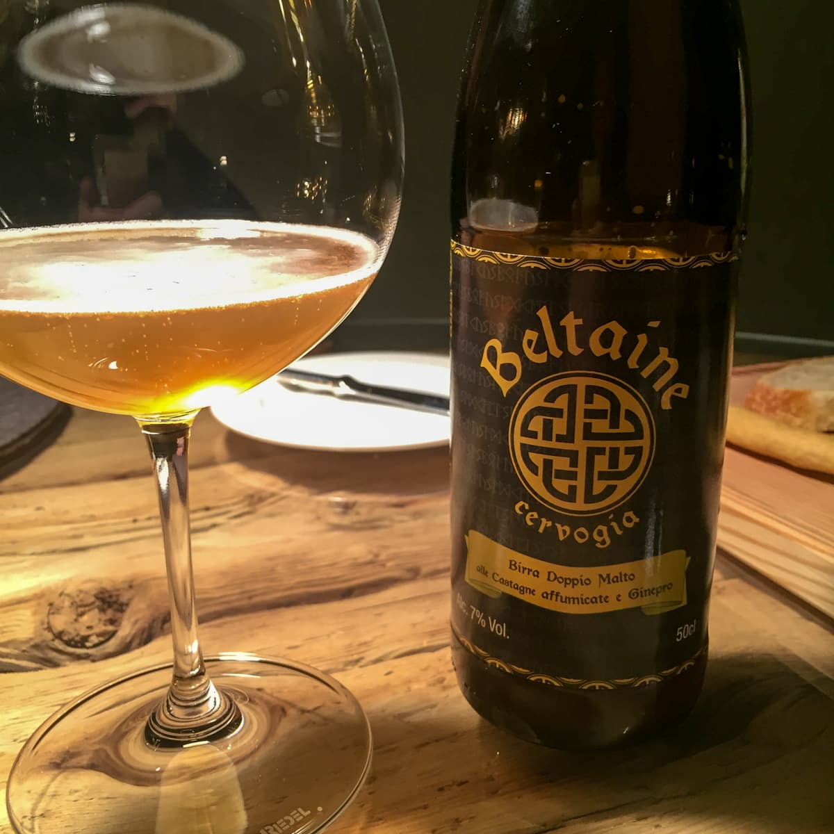 Beltaine - La nera, castagne affumicate e ginepro