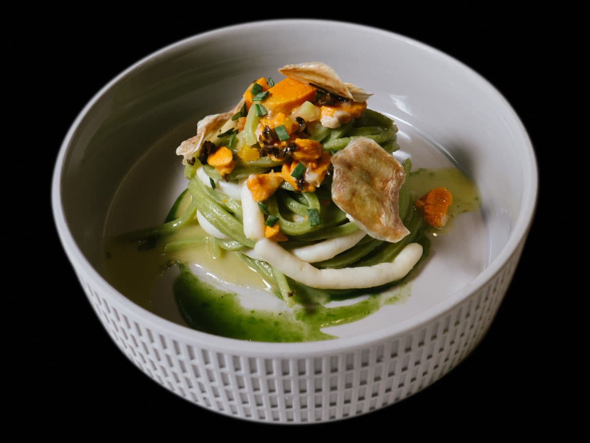 Spaghetti alla chitarra al finocchio marino e capesante