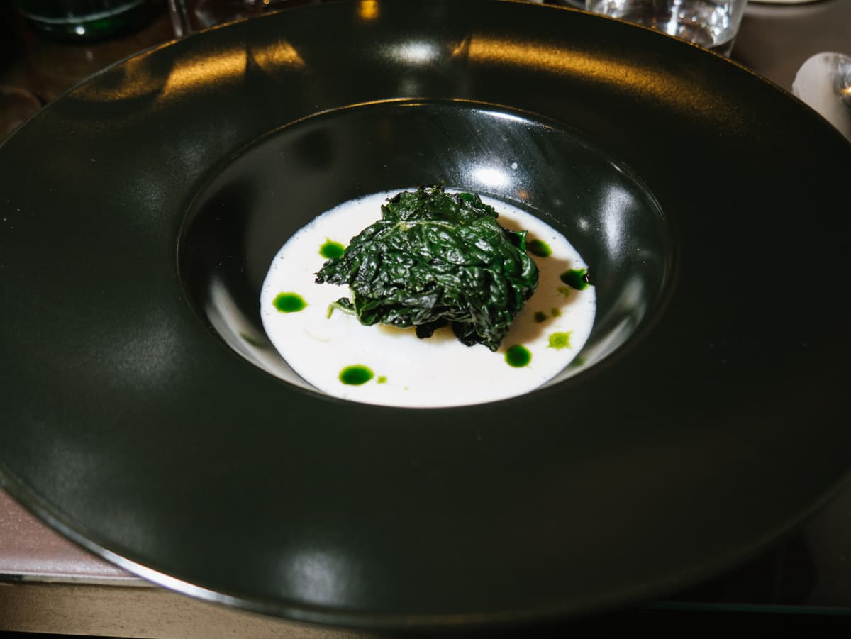 Baccalà, crema di mandorle, cavolo nero