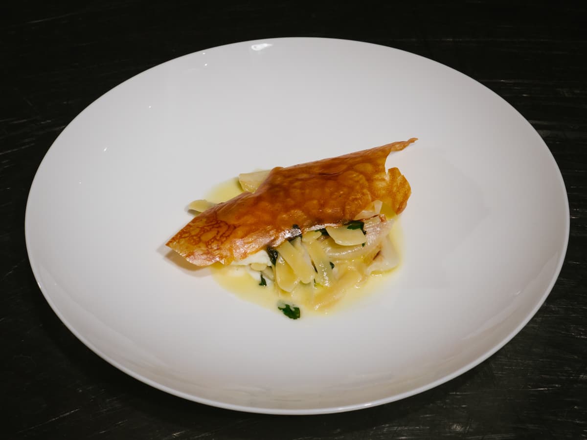Pasta mista, pelle di gallo, lingue di anatra, mozzarella