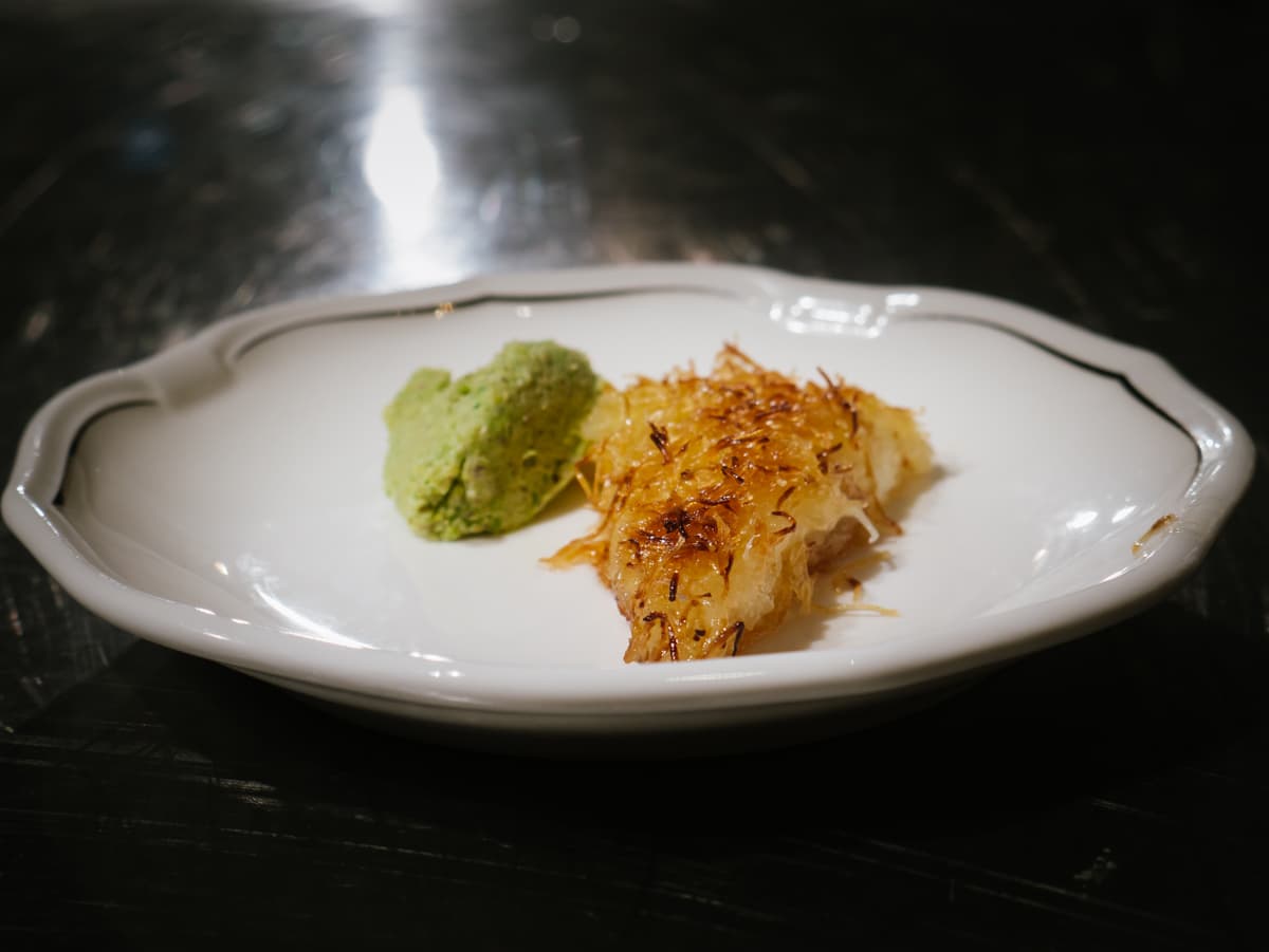 Kunefe alla mozzarella, crema di pistacchio e ricotta
