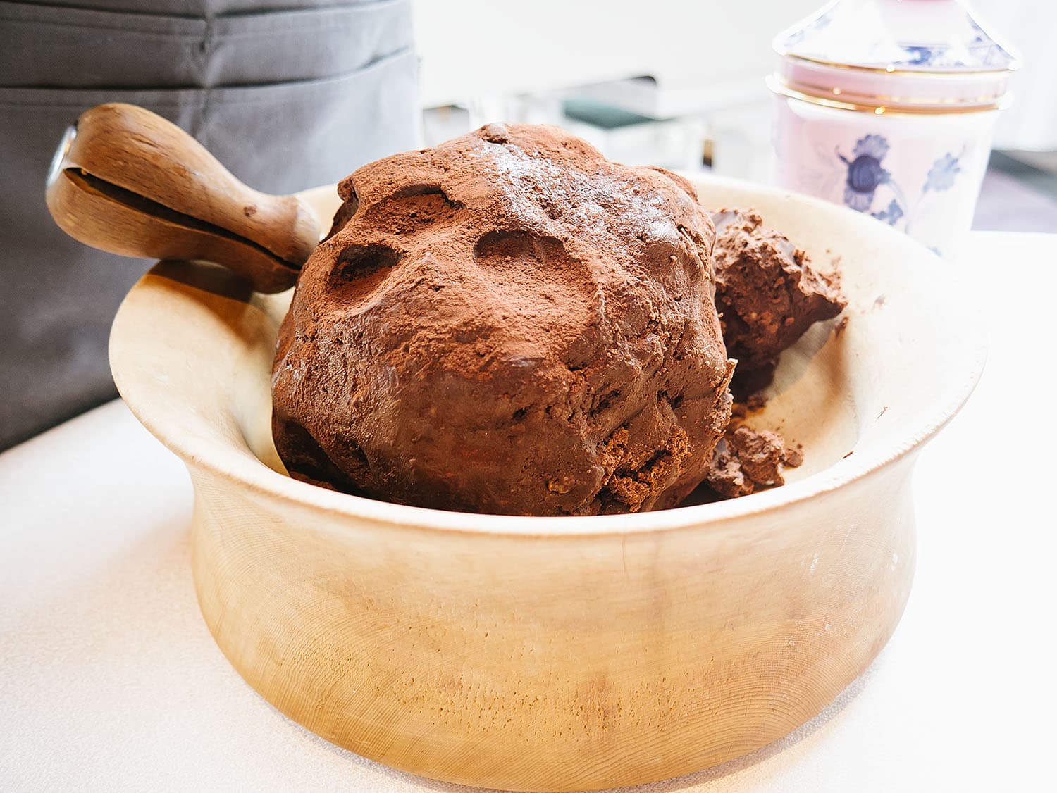 Tartufono al cioccolato fondente, Anesone