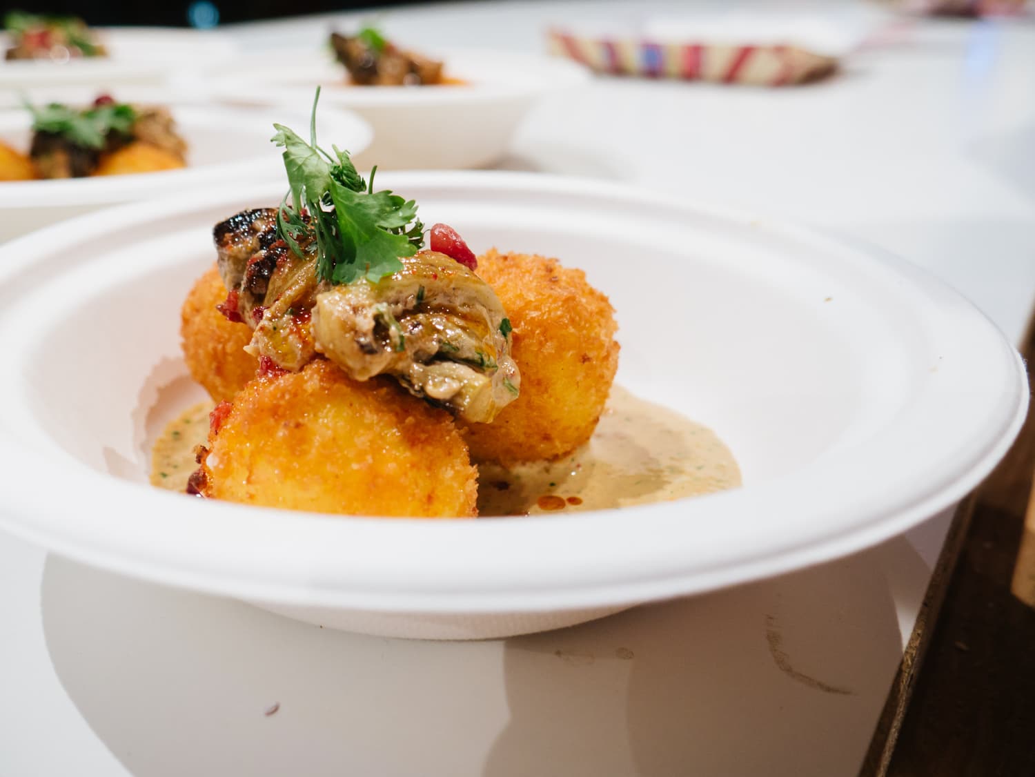 Tekuna Gachechiladze - Polpette Elaji con baji di mandorle, melanzane, noci