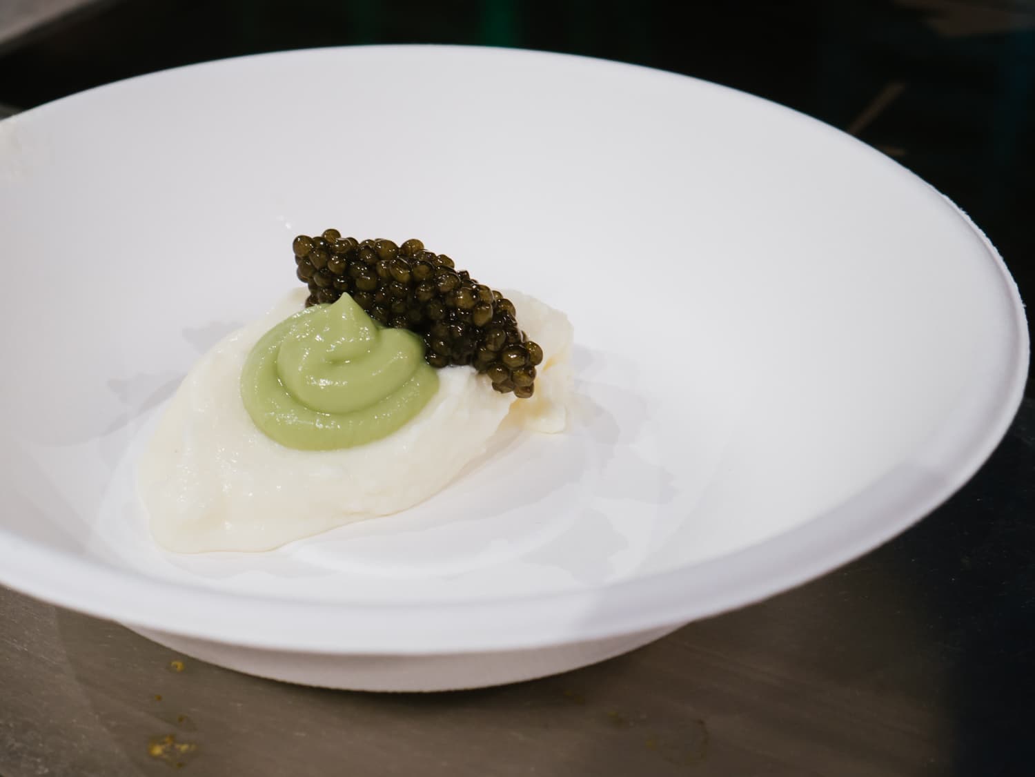Paulo Airaudo - Gelato bruciato, mousse di avocado, caviale