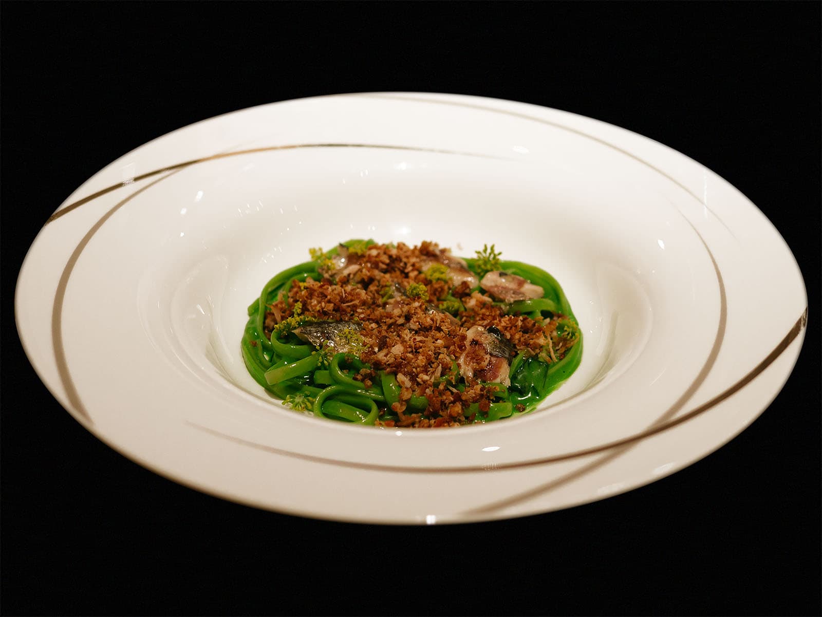 Enoteca Pinchiorri - Linguine con burro di rucola, sardine, briciole di maiale